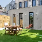 Private Garden Oasis, A Charming Flat In Bonfim