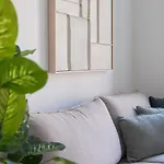 Private Garden Oasis, A Charming Flat In Bonfim * Fouto