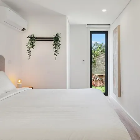 Appartement Private Garden Oasis, A Charming Flat In Bonfim