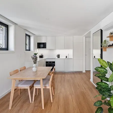 Private Garden Oasis, A Charming Flat In Bonfim *