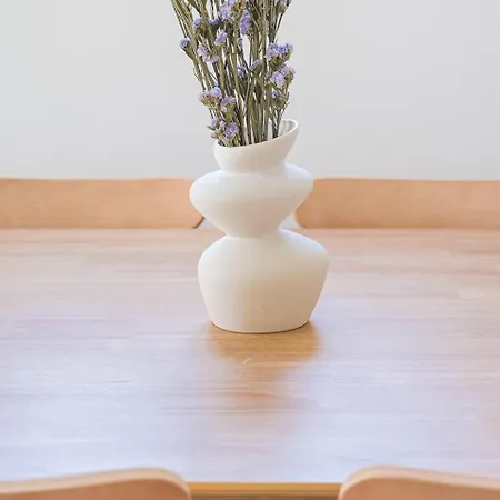 Apartment Private Garden Oasis, A Charming Flat In Bonfim Porto