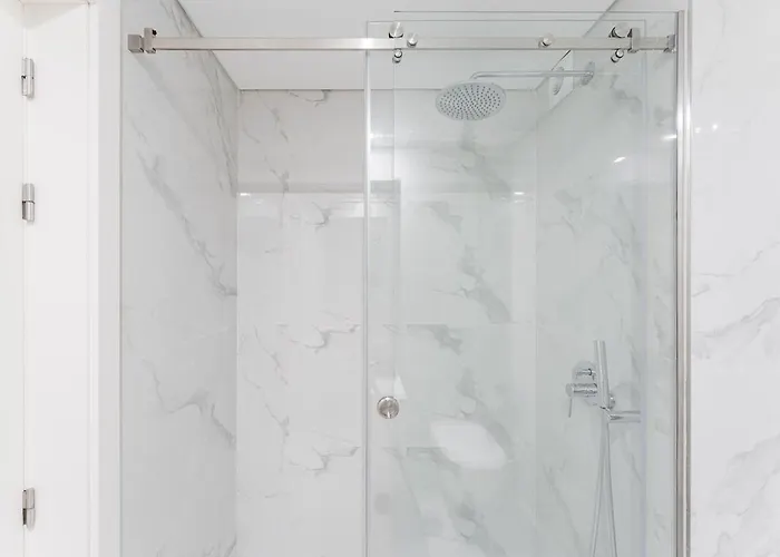 Private Garden Oasis, A Charming Flat In Bonfim Fouto