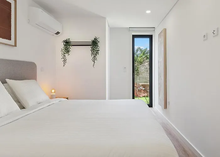 Apartamento Private Garden Oasis, A Charming Flat In Bonfim